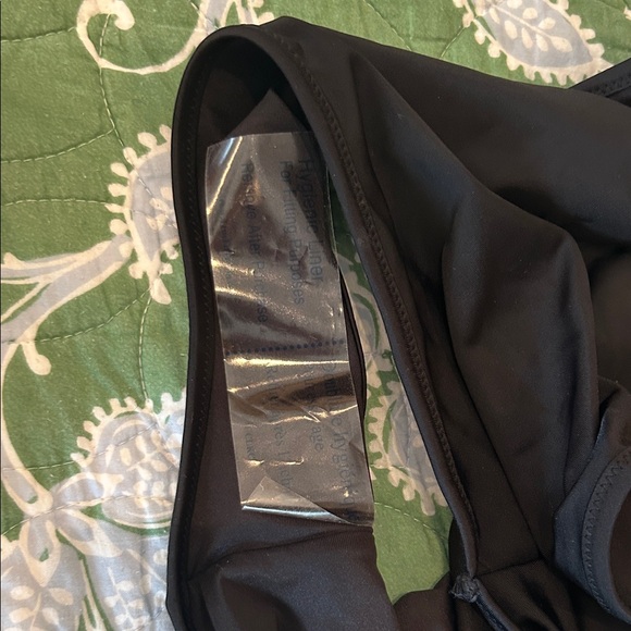 Victoria's Secret Black One Piece One Shoulder Cutout Swimsuit NWT - Picture 6 of 7